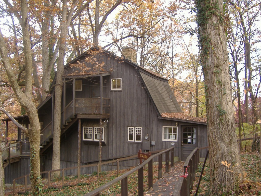 Esta_Cabin_2